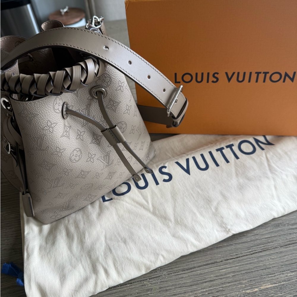 Louis Vuitton Muria bucket bag - Picture 3 of 12